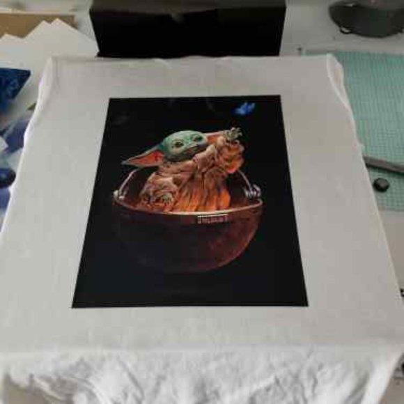 Adorable Baby Yoda butterfly tshirt - Picture 2 of 3